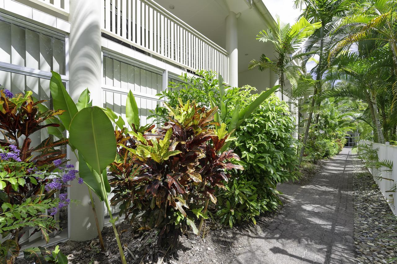 Tropical Nites Holiday Townhouses Port Douglas Kültér fotó