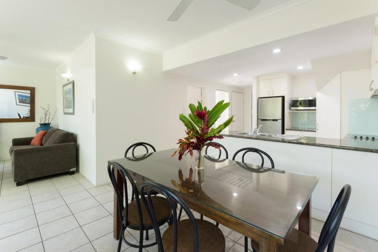Tropical Nites Holiday Townhouses Port Douglas Kültér fotó